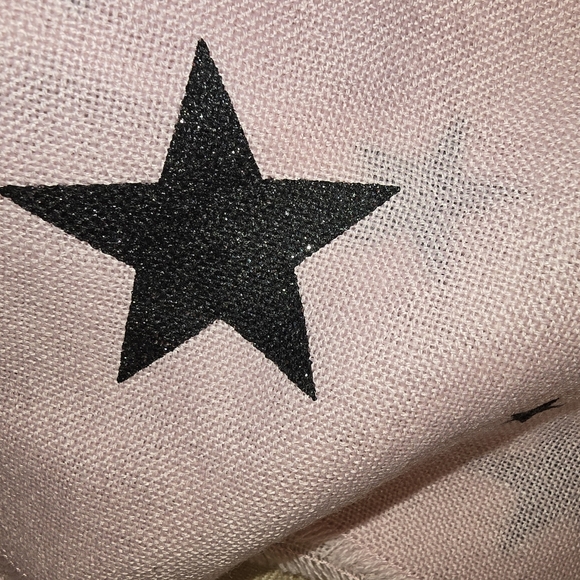 Victoria Secret scarf. NEW - Picture 3 of 4